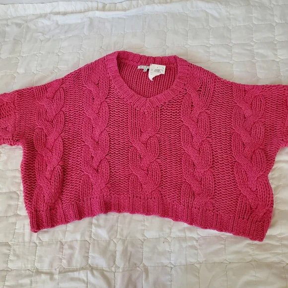 Sweater - Picture 1 of 11